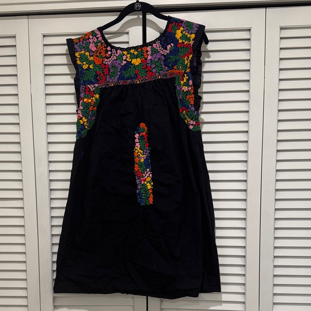 Mi Golondrina Embroidered Dress